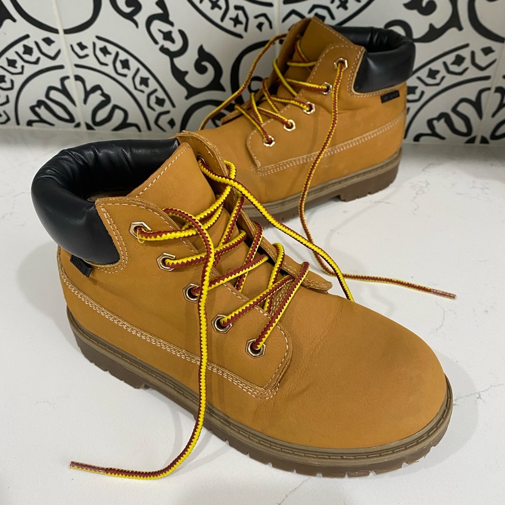 Boys sz 2M Trail Guide Troy Boots Tan Boots Nice EUC